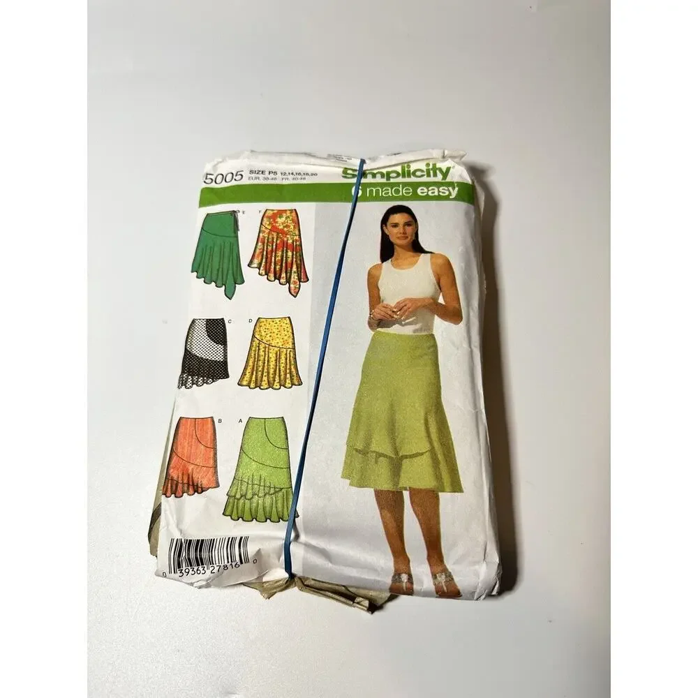 Large Lot Of 14 Vintage Sewing Patterns For Clothes & Crafts Mixed Cut & Uncut